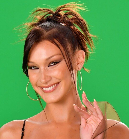 bella hadid teeth in 2020