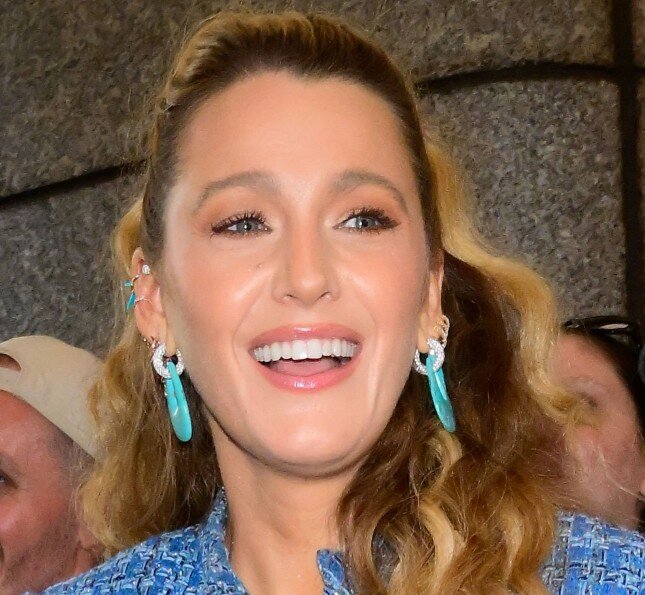 blake lively teeth in 2025