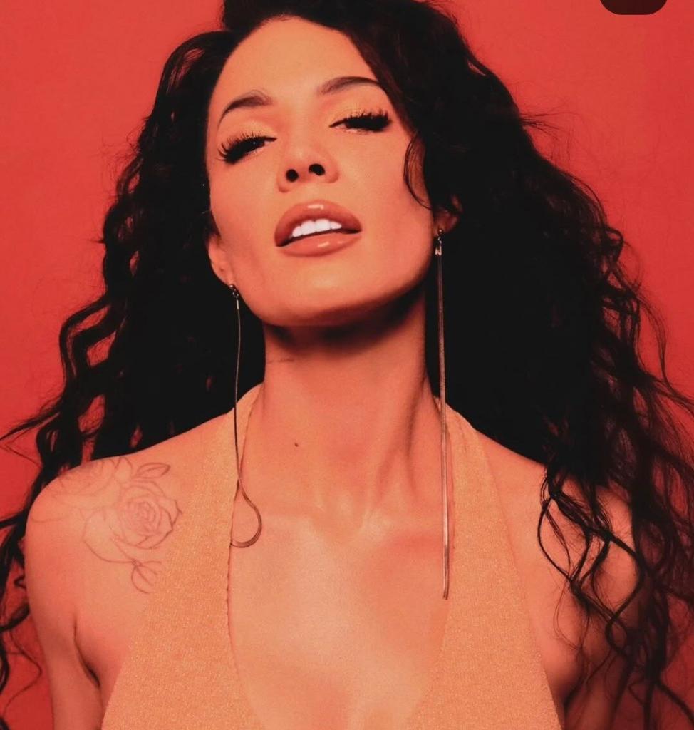 halsey teeth in 2025