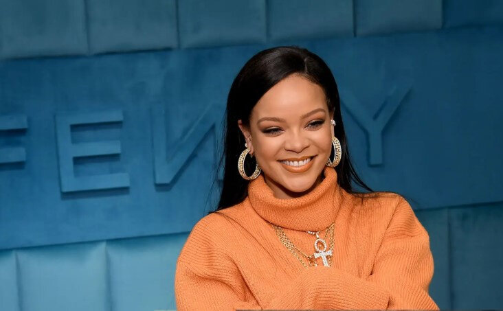rihanna teeth in 2020