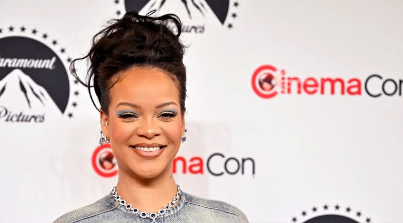rihanna teeth in 2023