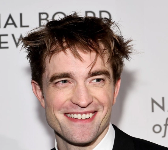 robert pattinson teeth in 2025