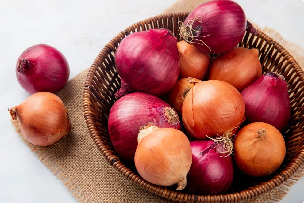 How Acidic Are Onions for Teeth