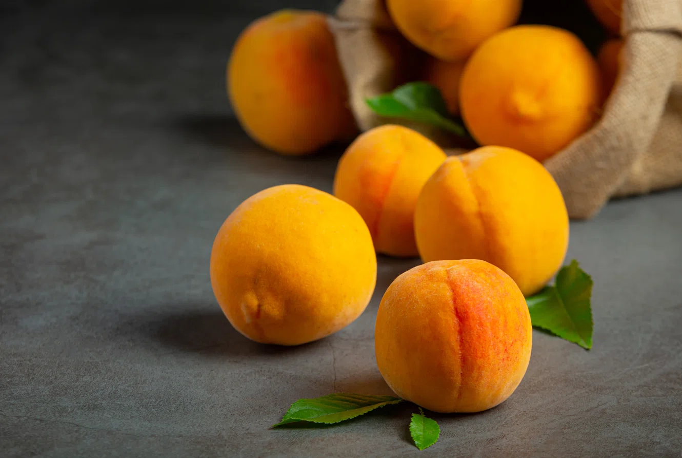 How Acidic Are Peaches