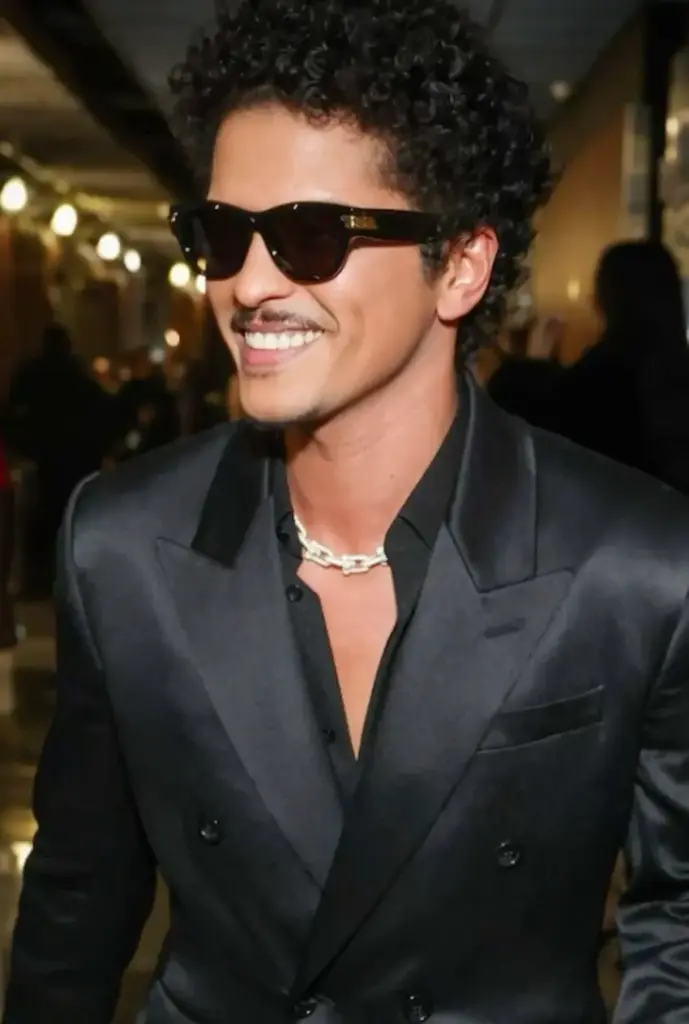 bruno mars teeth 2025s