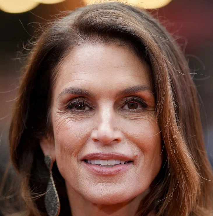 cindy crawford teeth in 2025