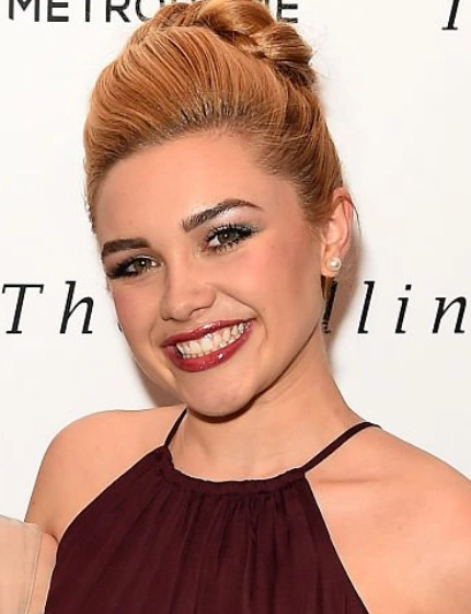 florence pugh teeth in 2014