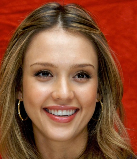 jessica alba teeth in 2008