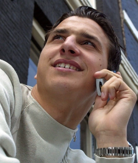 2002'de zlatan ibrahimovic dişleri