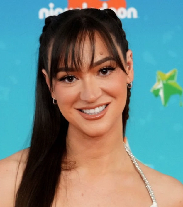 dents d'alisha marie en 2025