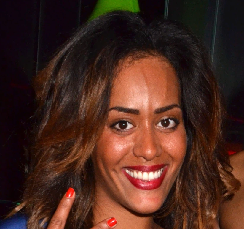 amel bent teeth in 2012