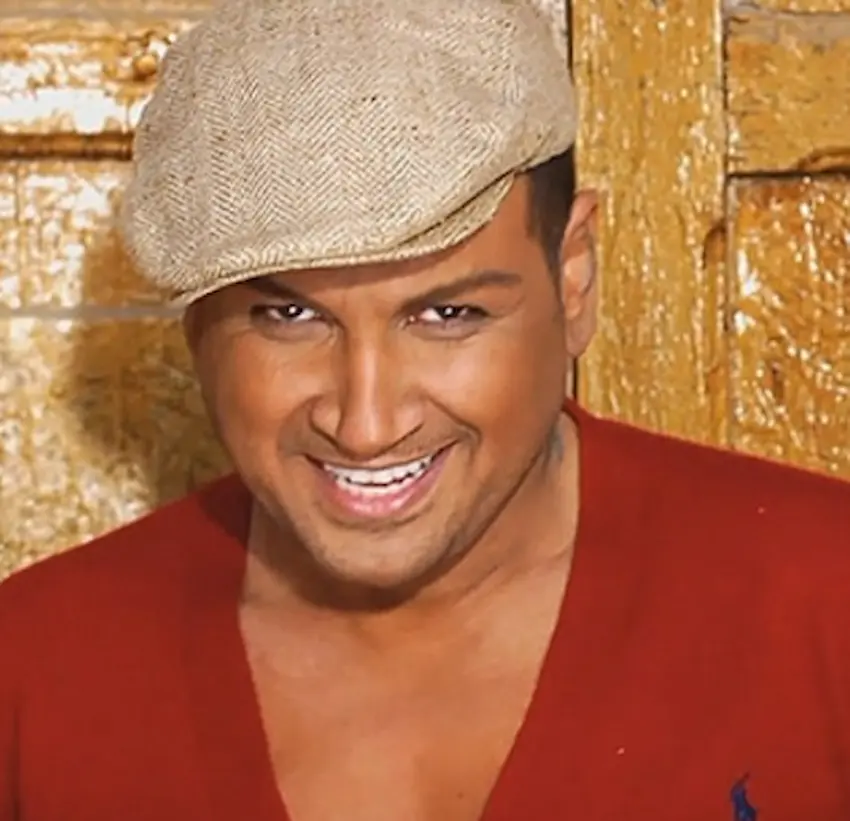 azis teeth 2000x