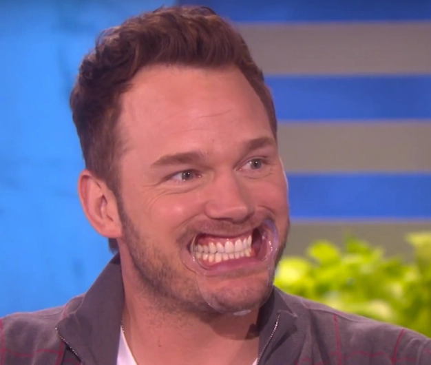 chris pratt teeth