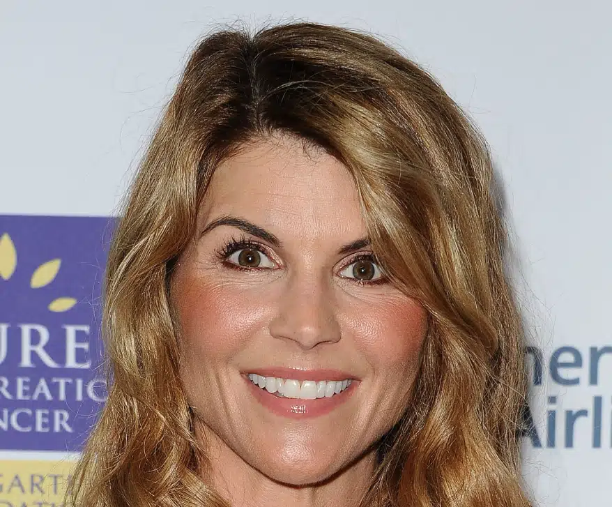 lori loughlin teeth in 2016