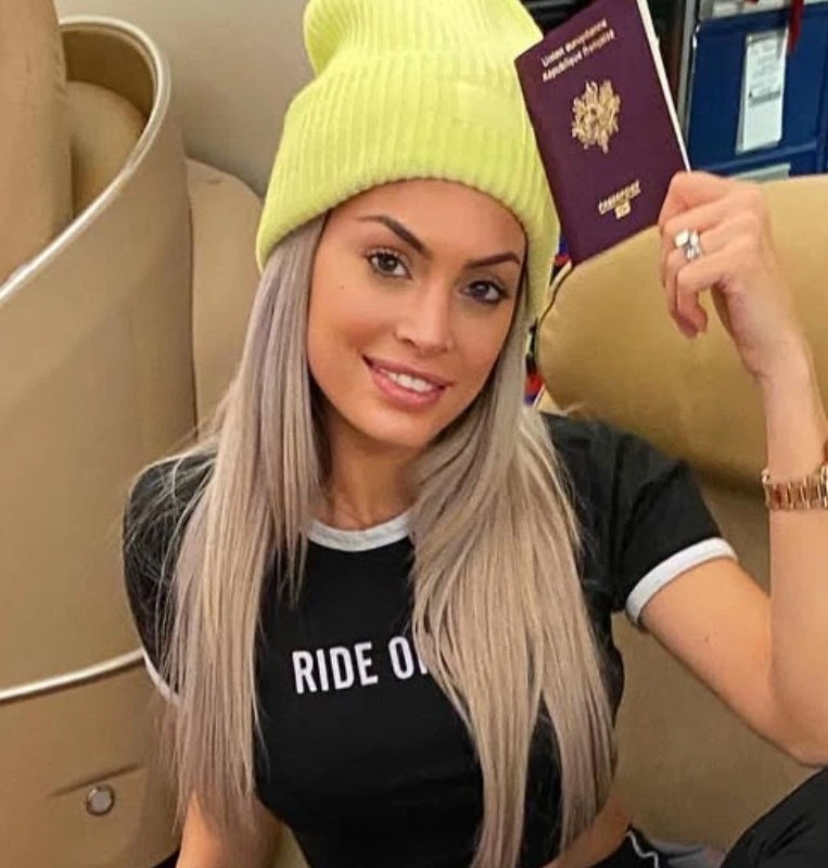 mélanie da cruz teeth in 2020