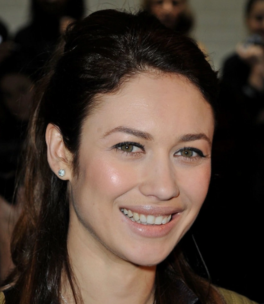 olga kurylenko teeth 2010