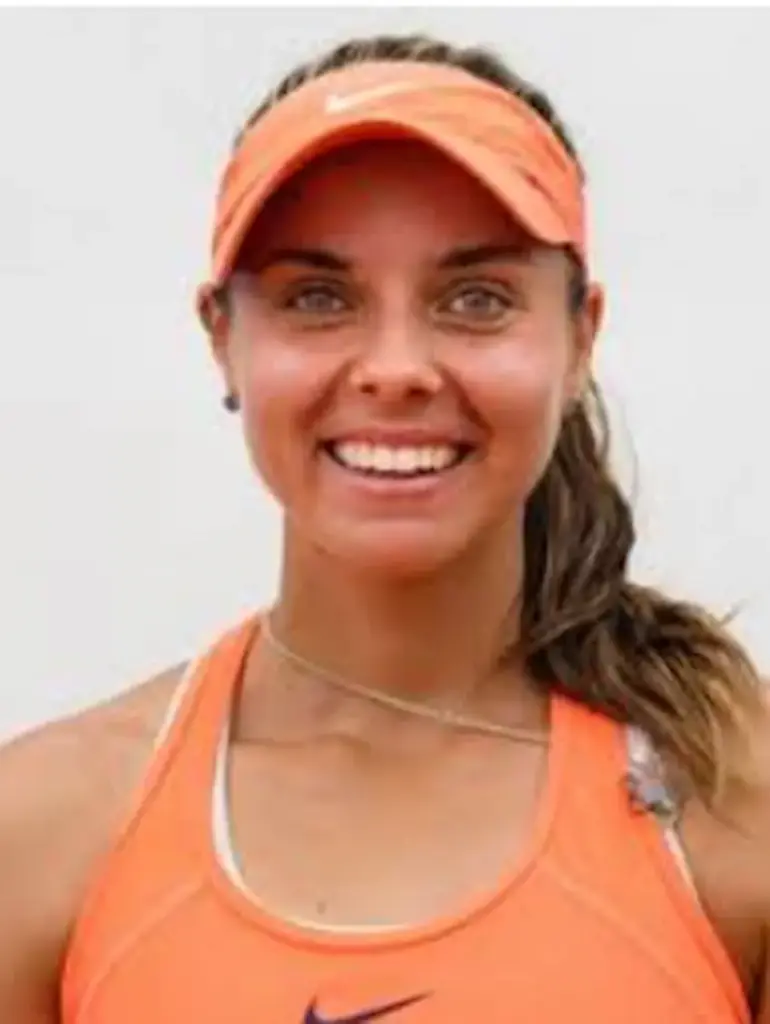 viktoriya tomova teeth 2010s